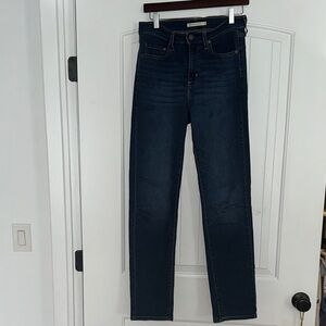 Levi’s 724 High Rise Straight Jeans